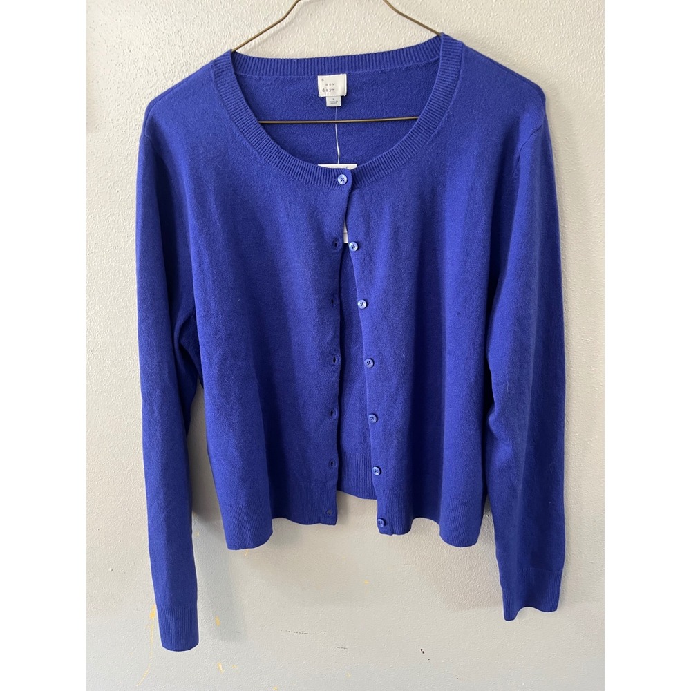 A NEW DAY Cardigan Sweater Classic Knit Womens L Blue NWT Minimalist Layering